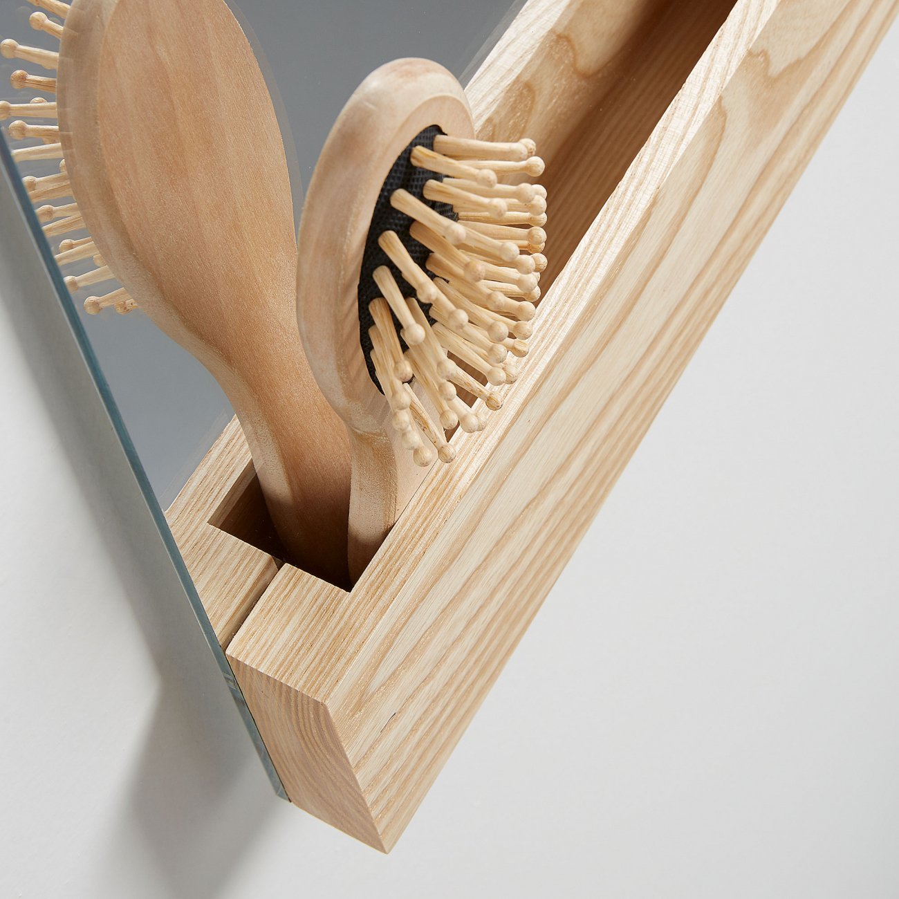 Зеркало с полкой настенное прямоугольное Lummi от La Forma LA FORMA LUMMI 298901 Натуральный  - Вид №1