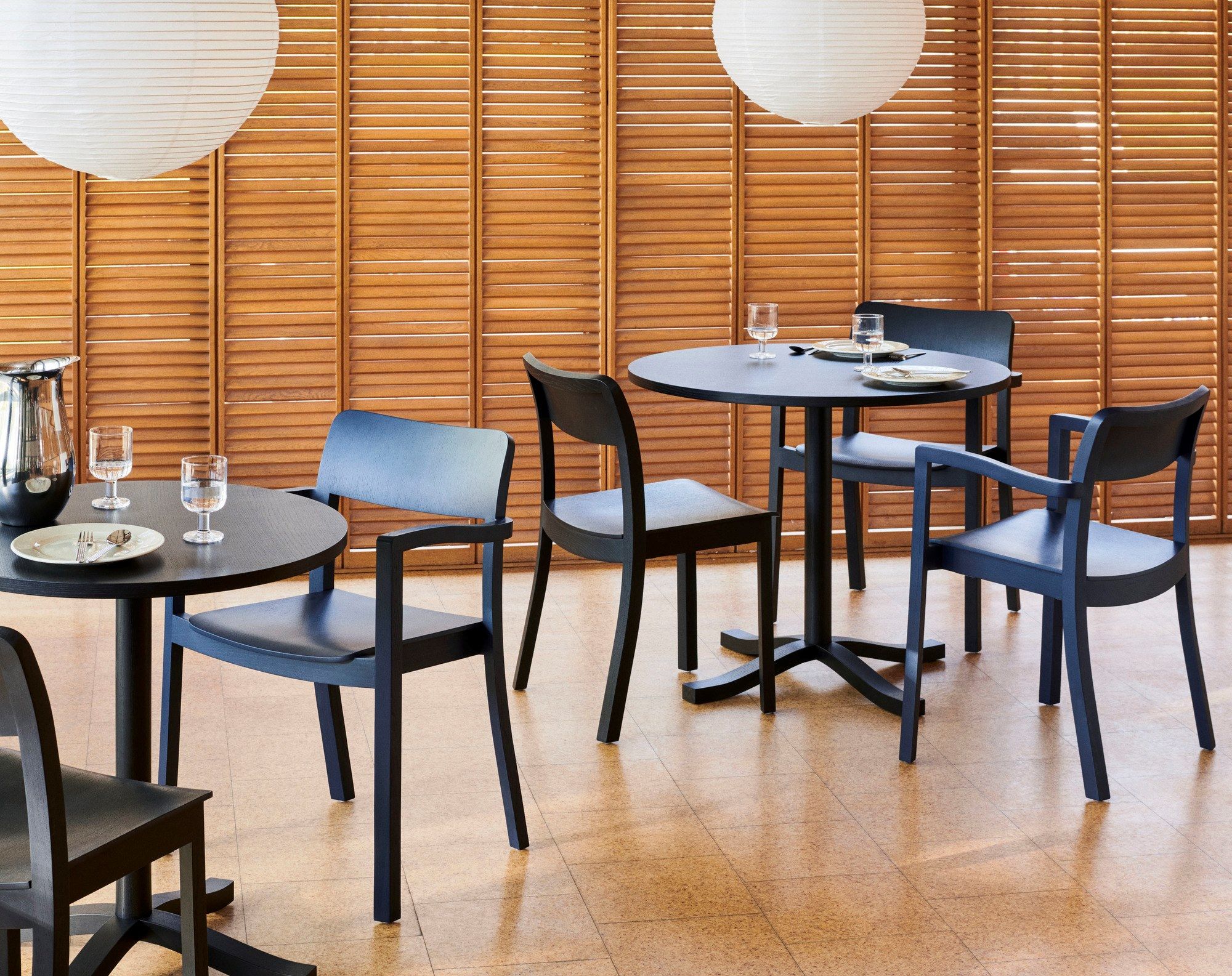 Круглый деревянный стол со спицами Hay Pastis ARCH-00105092 - Вид №5