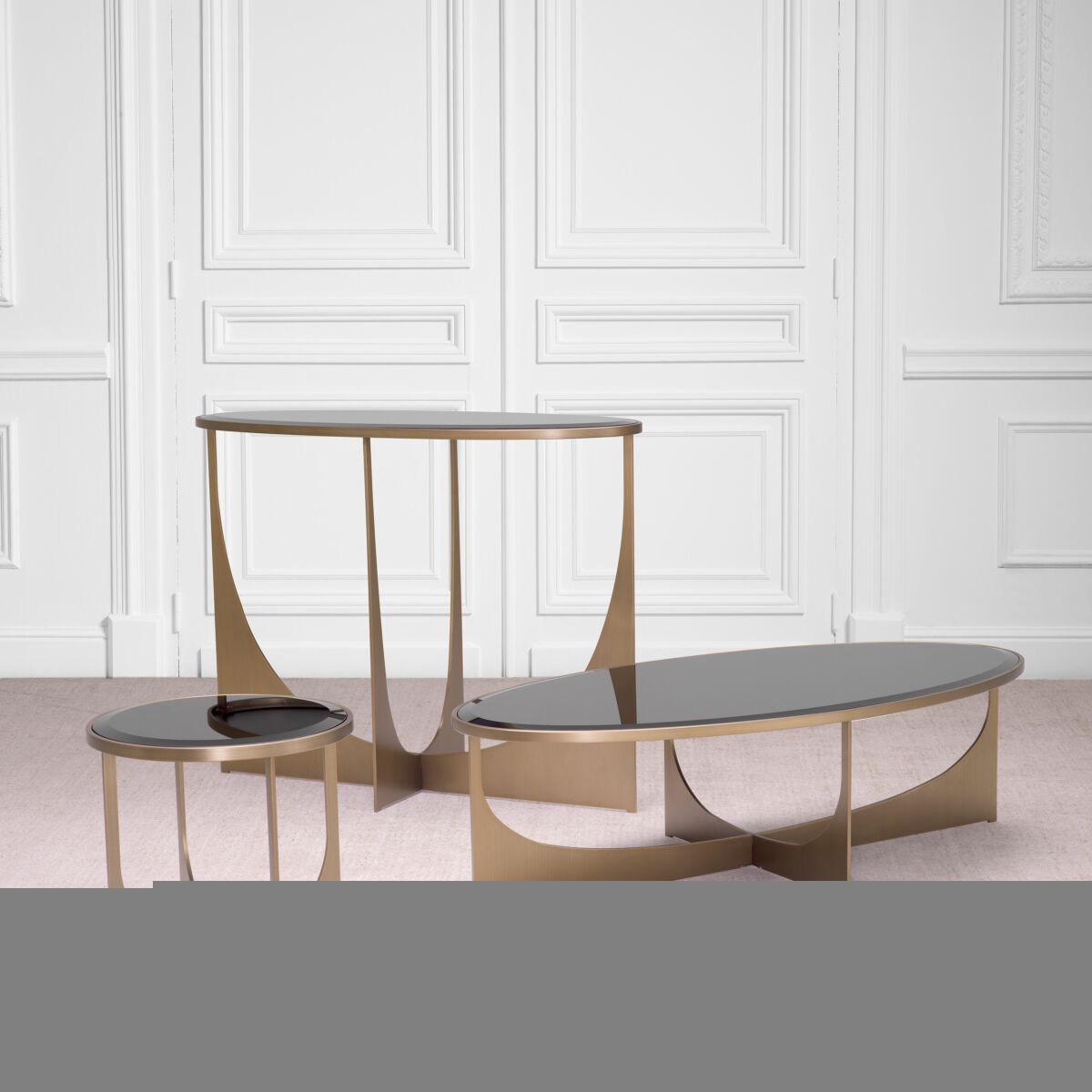 Стеклянный и латунный овальный журнальный столик Eichholtz ELEGANCE ARCH-00145123 - Вид №1