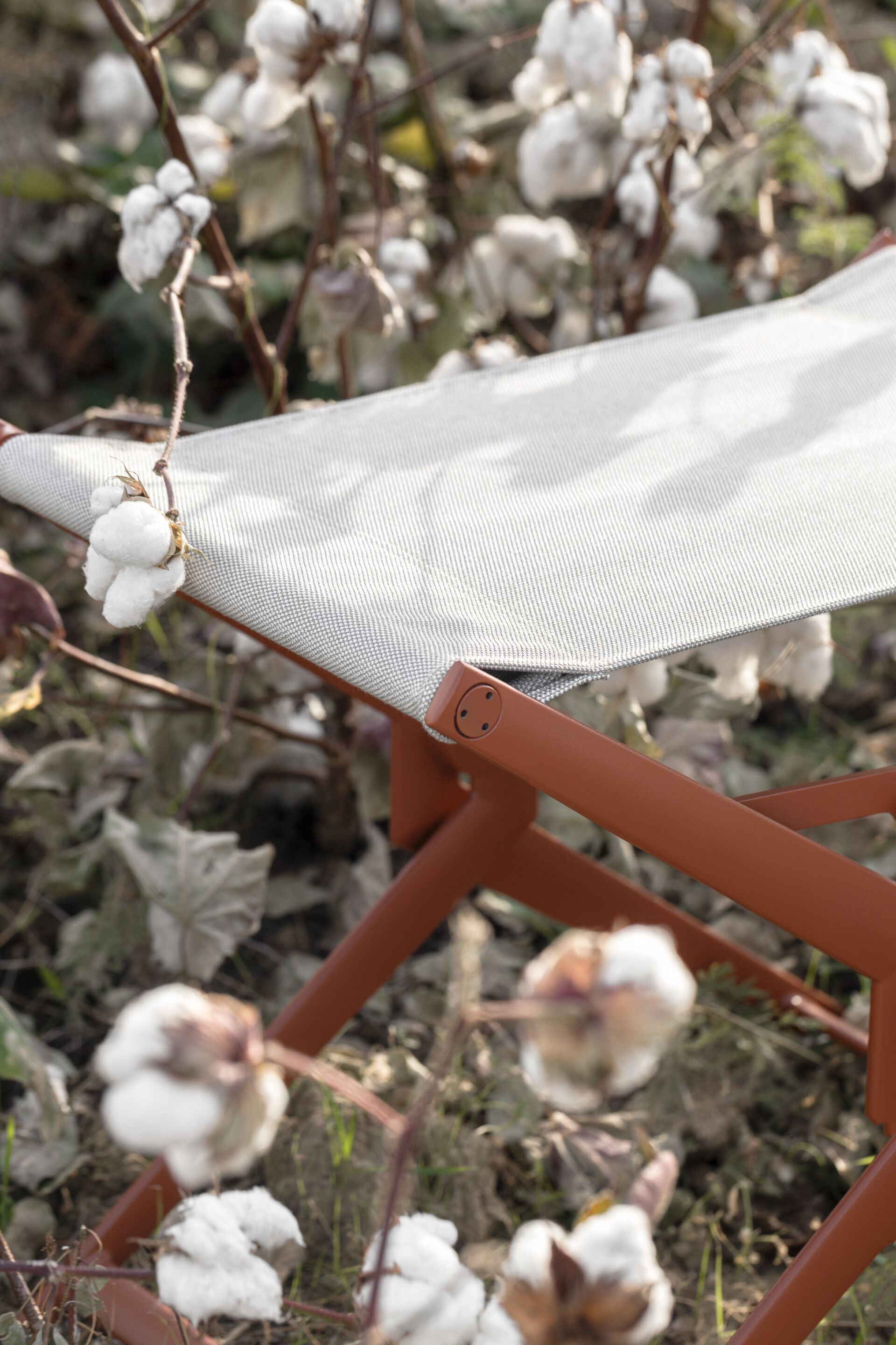 Литой алюминиевый и тканый низкий садовый стул YAAZ Saye ARCH-00144186 - Вид №2