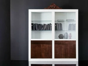 Modenese Gastone Витрина из лакированной древесины Minimal baroque 42103