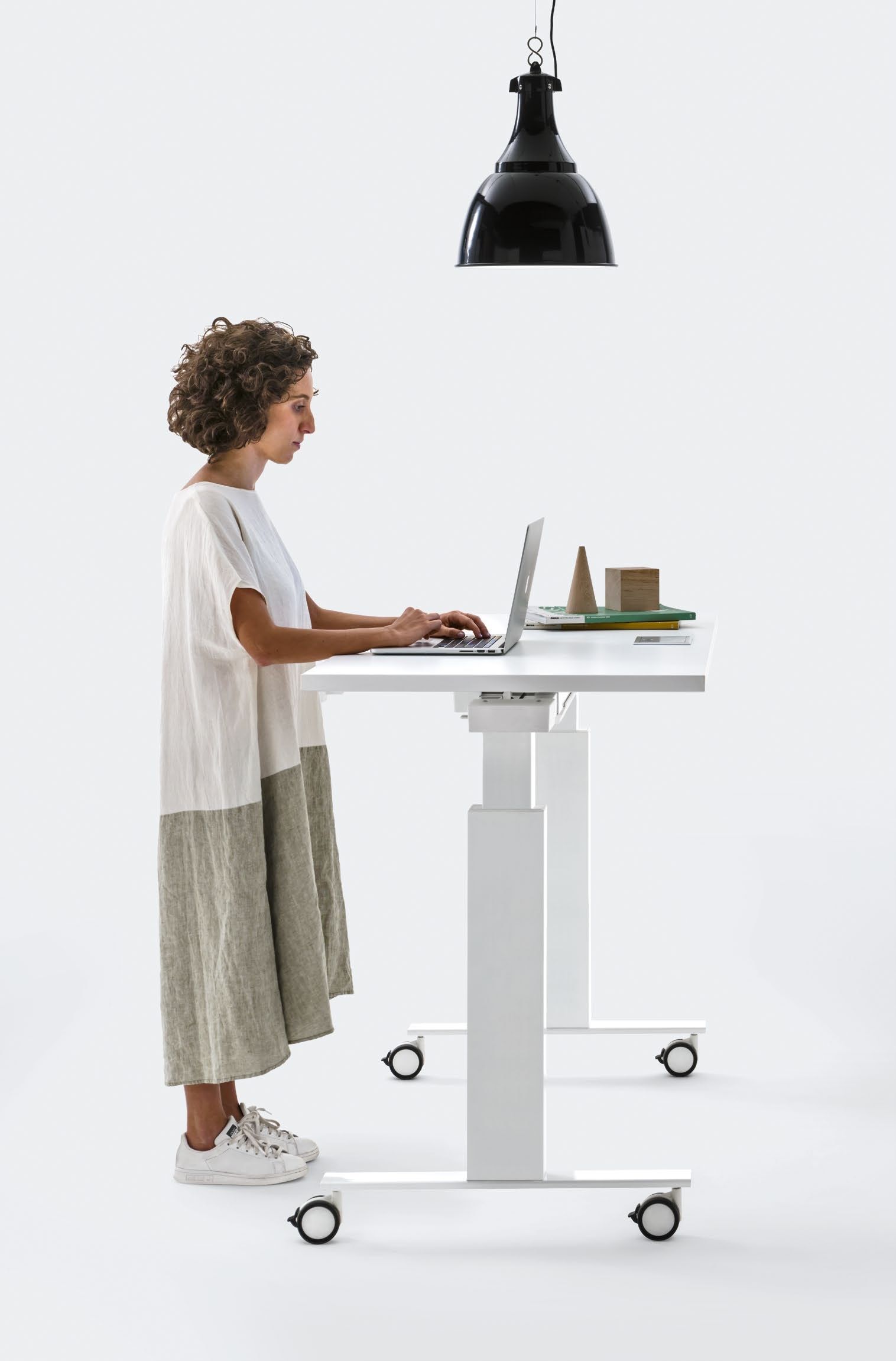 Рабочий стол с регулируемой высотой Ares Line Hip-Up ARCH-00141840 - Вид №4