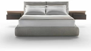 Flexform Двуспальная кровать из ткани с мягким изголовьем Newbridge