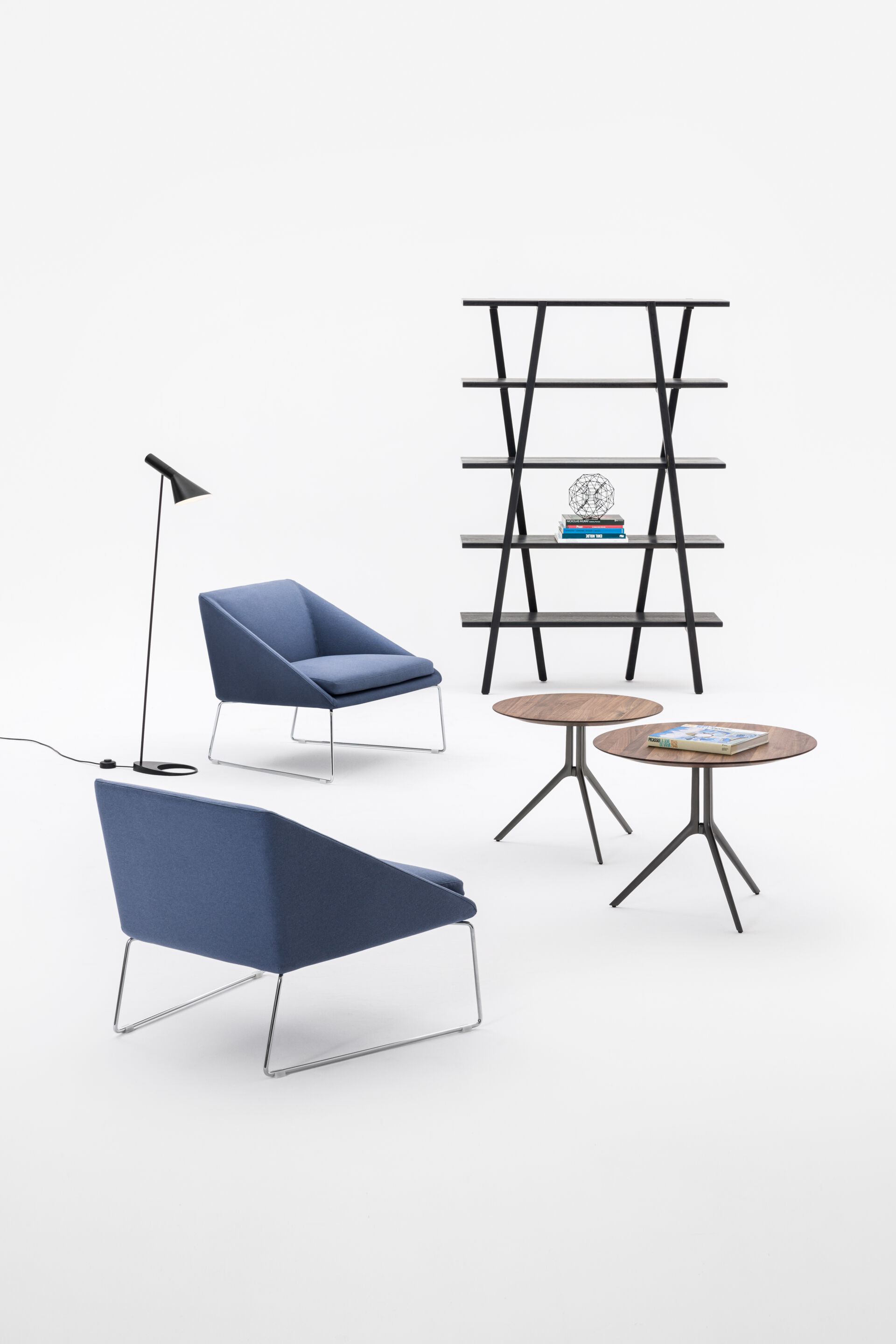 Круглый журнальный столик из алюминия и дерева Verzelloni ROBIN ARCH-00112724 - Вид №3