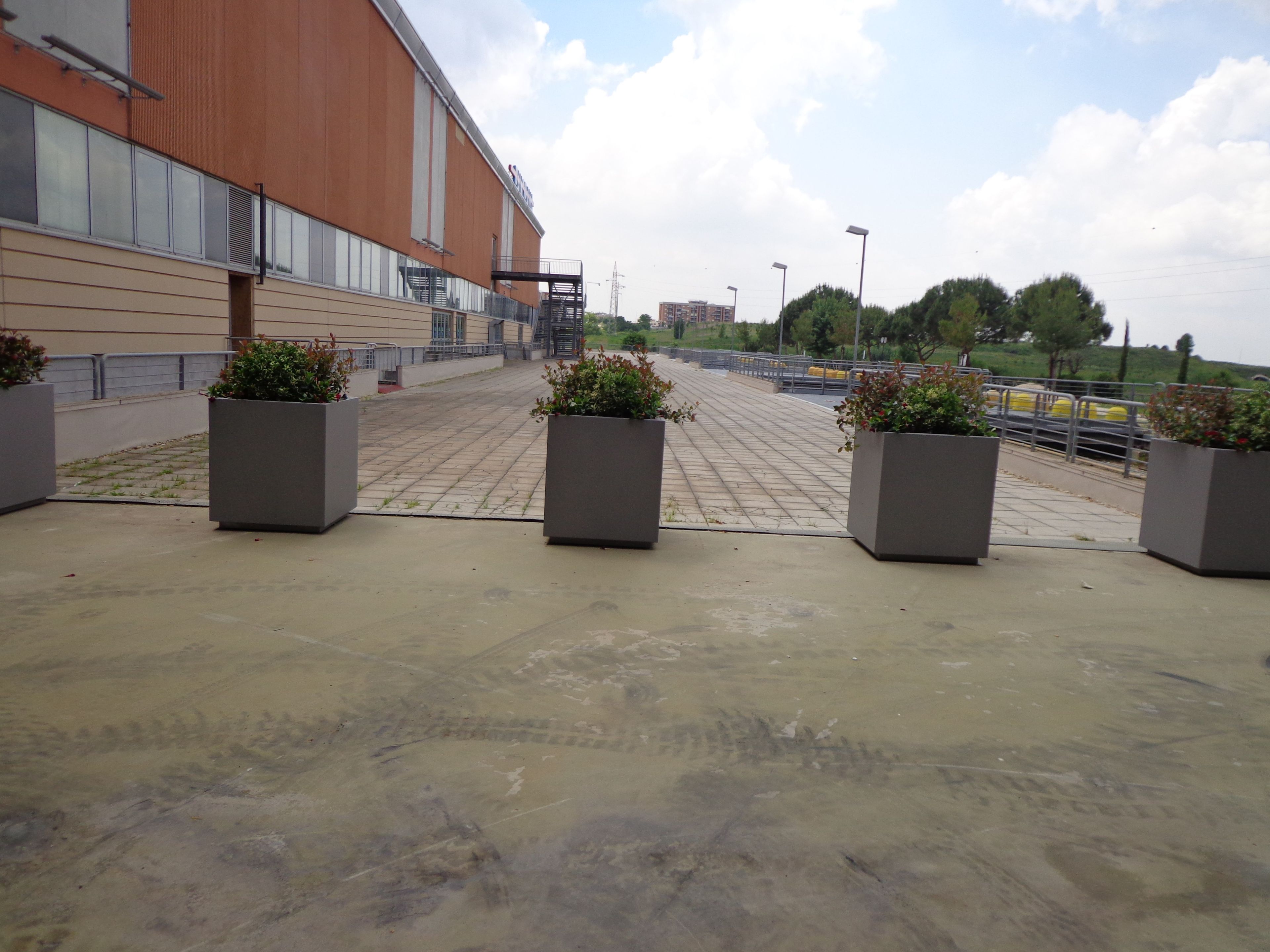 Квадратный плантатор из оцинкованного листа Viscio Urban Design FIORIERA ANTITERRORISMO ARCH-00086632 - Вид №39