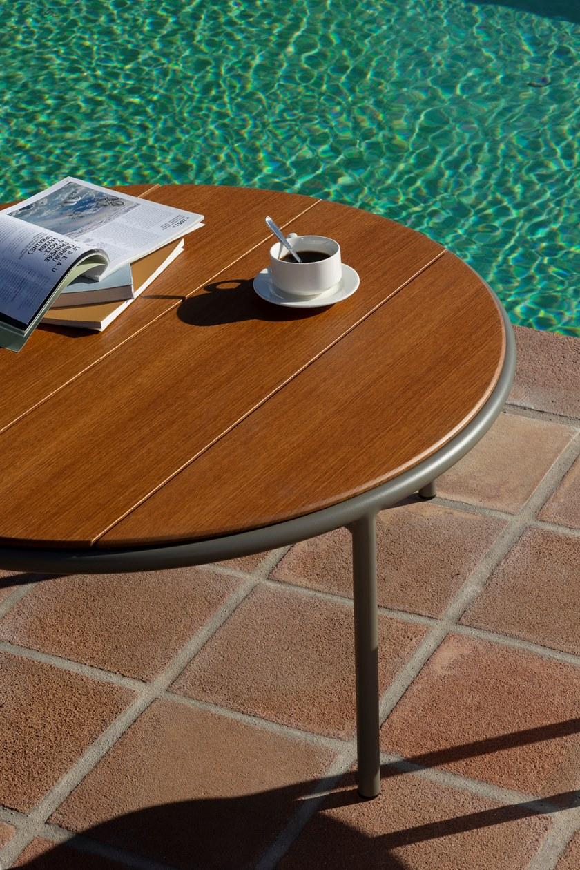 Bivaq Низкий круглый журнальный столик из стали и дерева Teja sun-id-1494140 - Вид №7