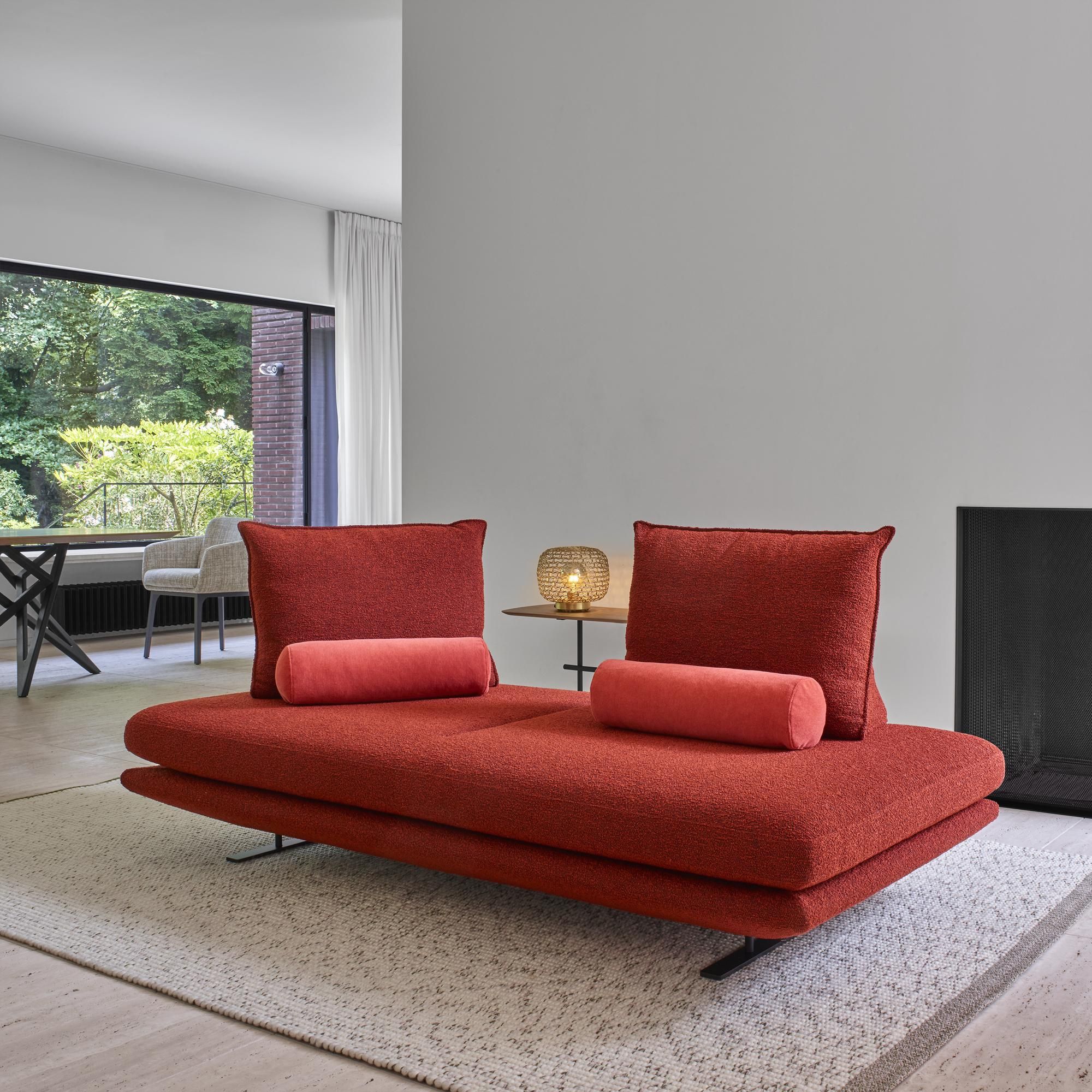Прямоугольный шерстяной ковер ручной работы Ligne Roset RUE D'HAUTEVILLE ARCH-00024053 - Вид №2