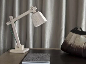 Élitis Огнестойкая полиэфирная ткань для штор