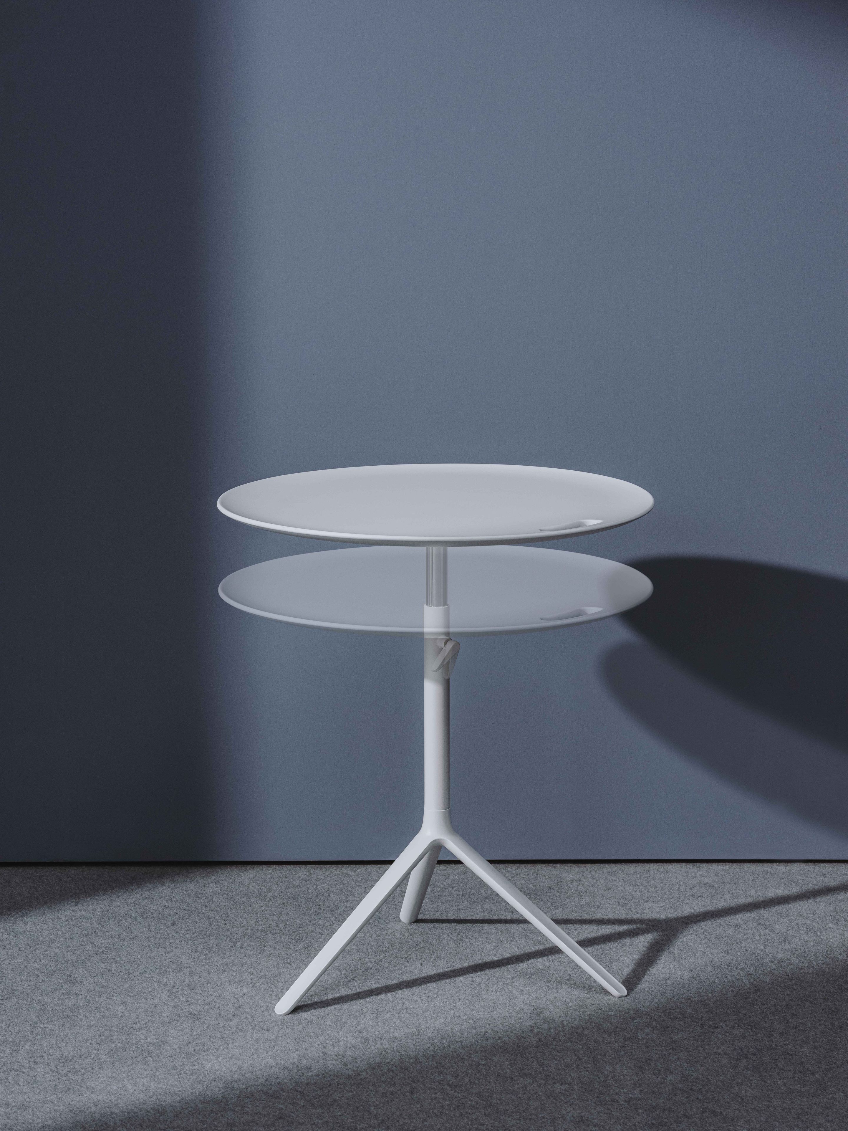 Алюминиевая регулируемая высота журнальный столик Andreu World Triada ARCH-00131715 - Вид №4