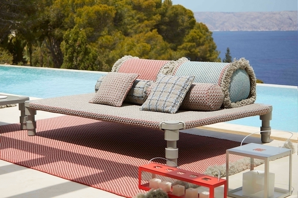 070776 Подушка-ролл GL Diagonal almond-blue большая GAN Garden Layers - Вид №1