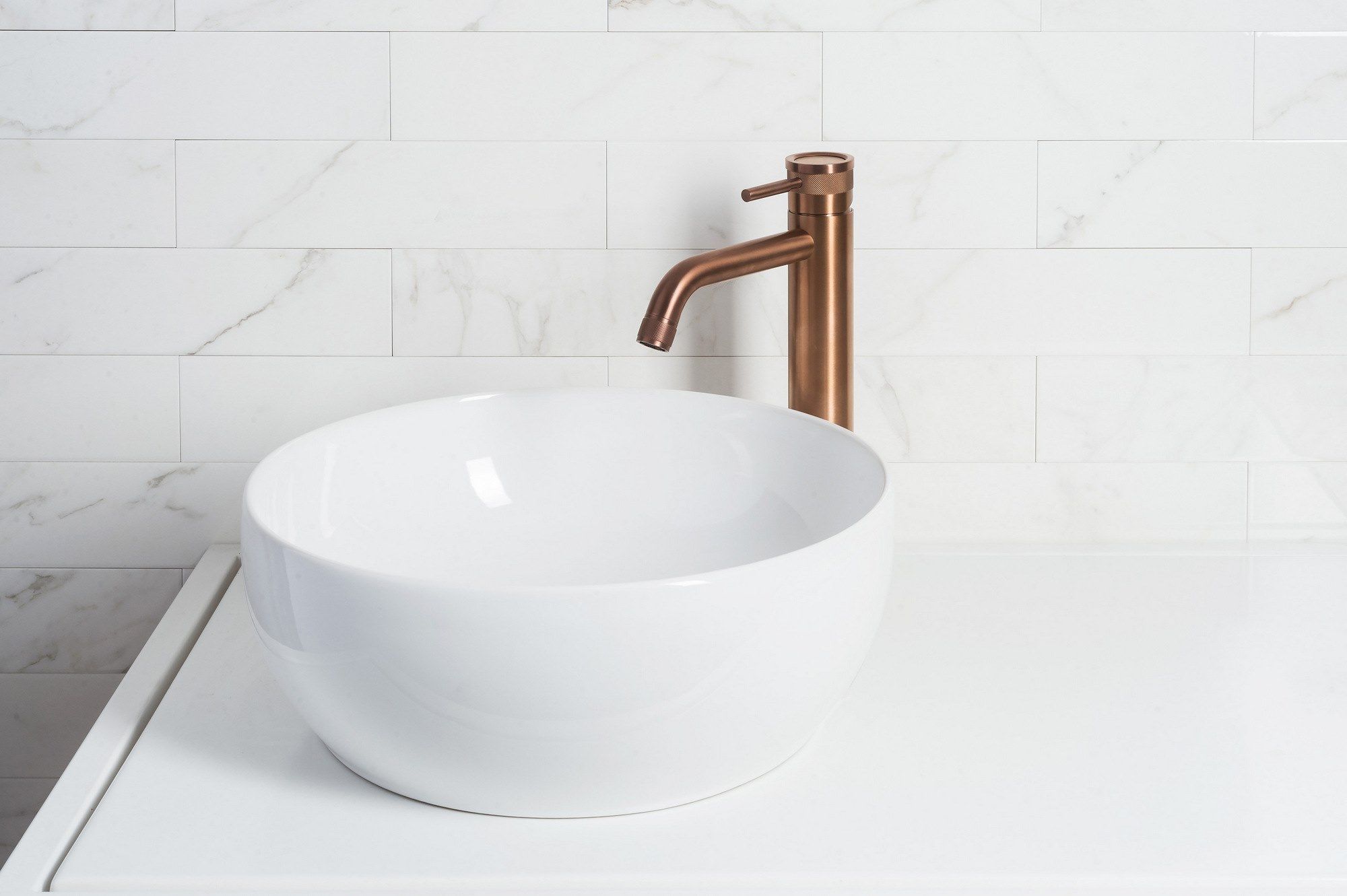 Однорычажный смеситель для раковины из нержавеющей стали с аэратором Tubico Волга ARCH-00022492 - Вид №2