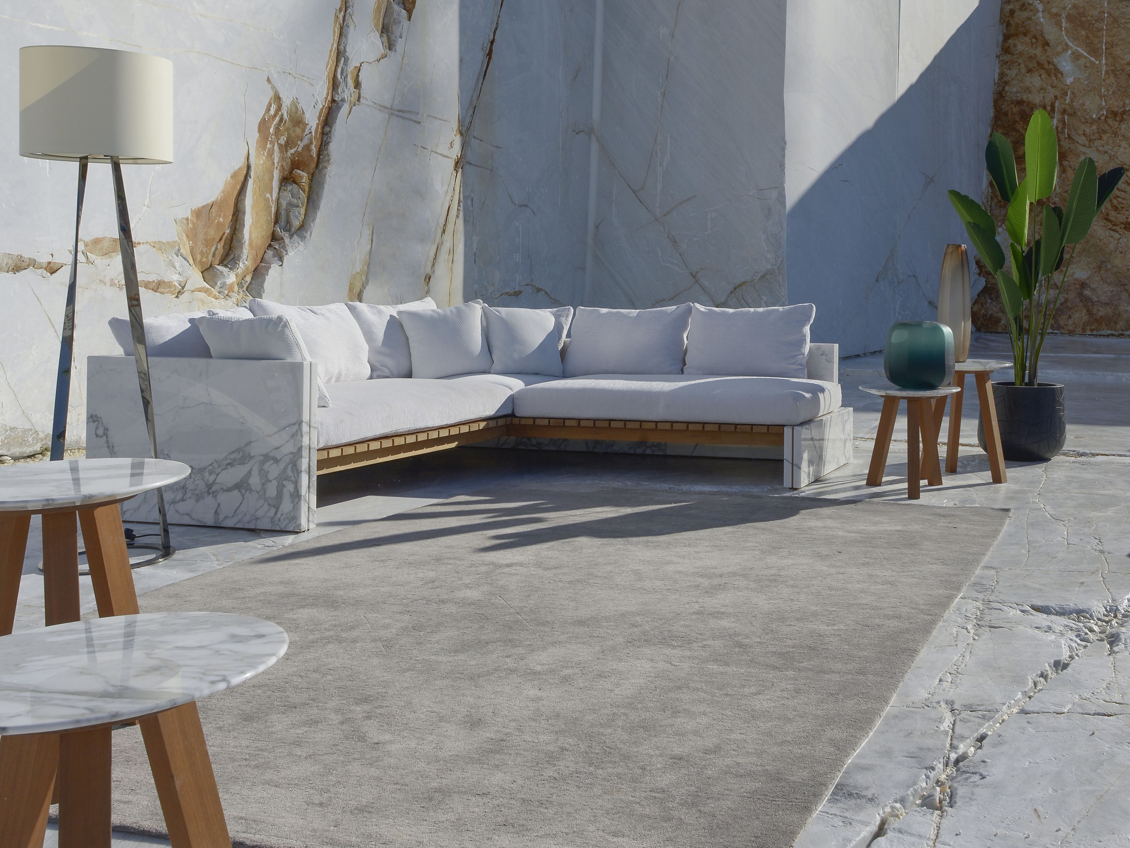 Угловой диван из мрамора и ткани FranchiUmbertoMarmi Bettogli ARCH-00043208