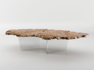 Обеденный стол из дерева и стекла