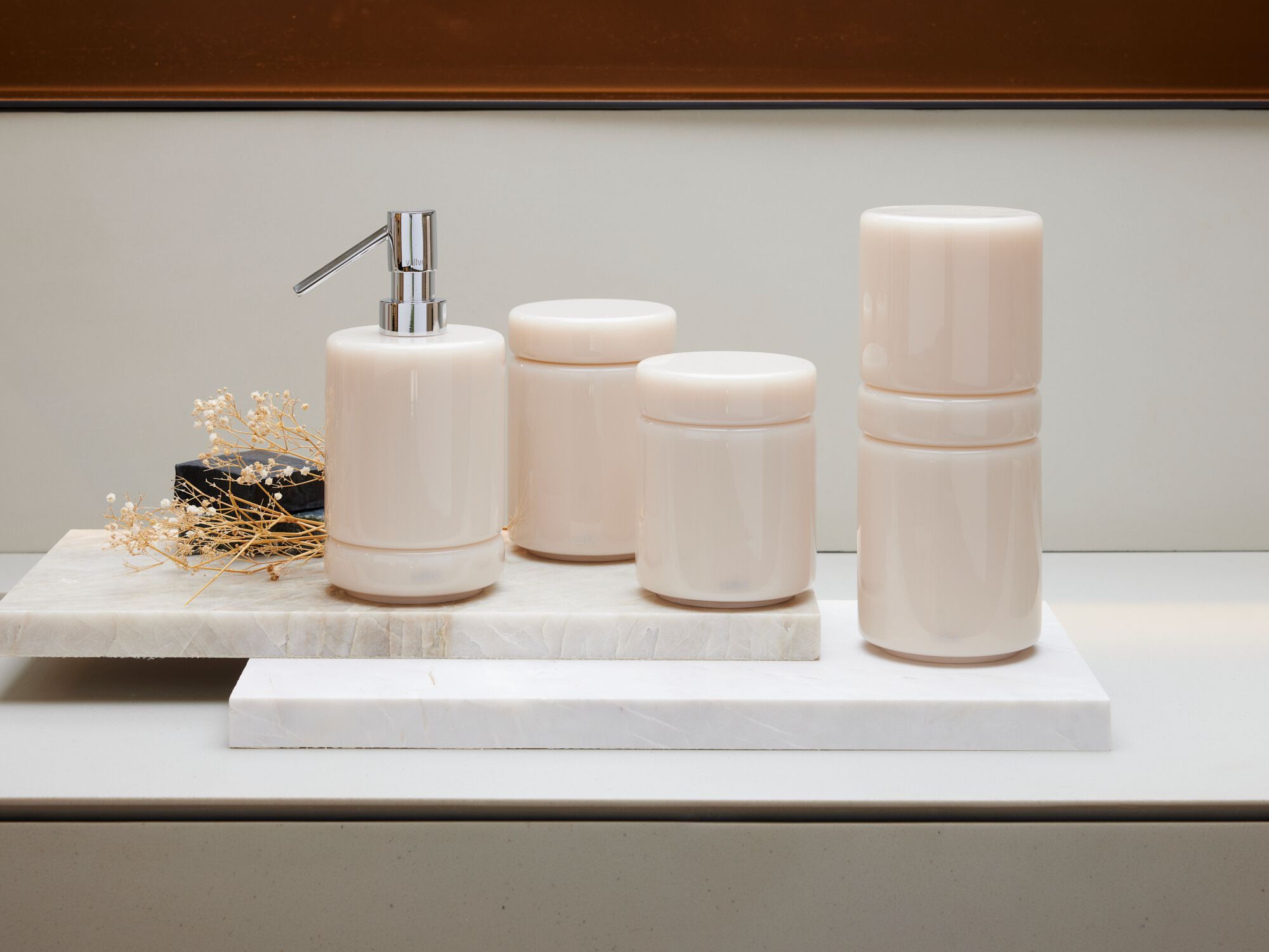 Диспенсер для мыла из смолы Vallvé LUNA ARCH-00032178 - Вид №4