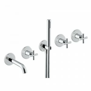 Скрытая группа ванн, состоящая из: переключателя на 2 выхода, пристенного излива и душевого набора. BLINK NEWFORM Италия