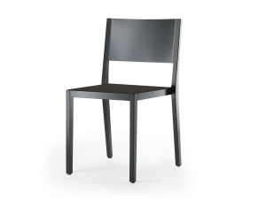 Штабелируемый стул из массива дерева