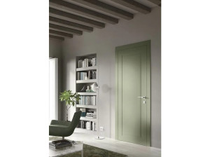 Распашная дверь с выдвижными петлями