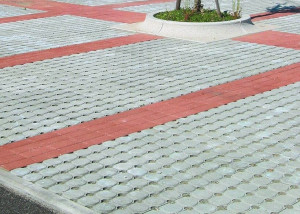 Бетонный дренажный напольный пол