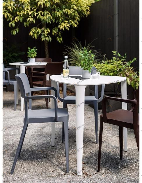 Midj Треугольный стол из hpl Nené sun-id-1510164