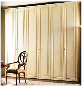 Шкаф  EZIO BELLOTTI 3310