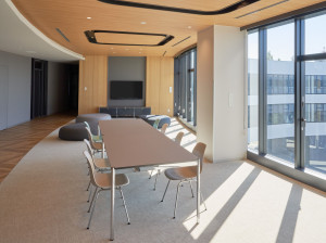 Ламинированный стол