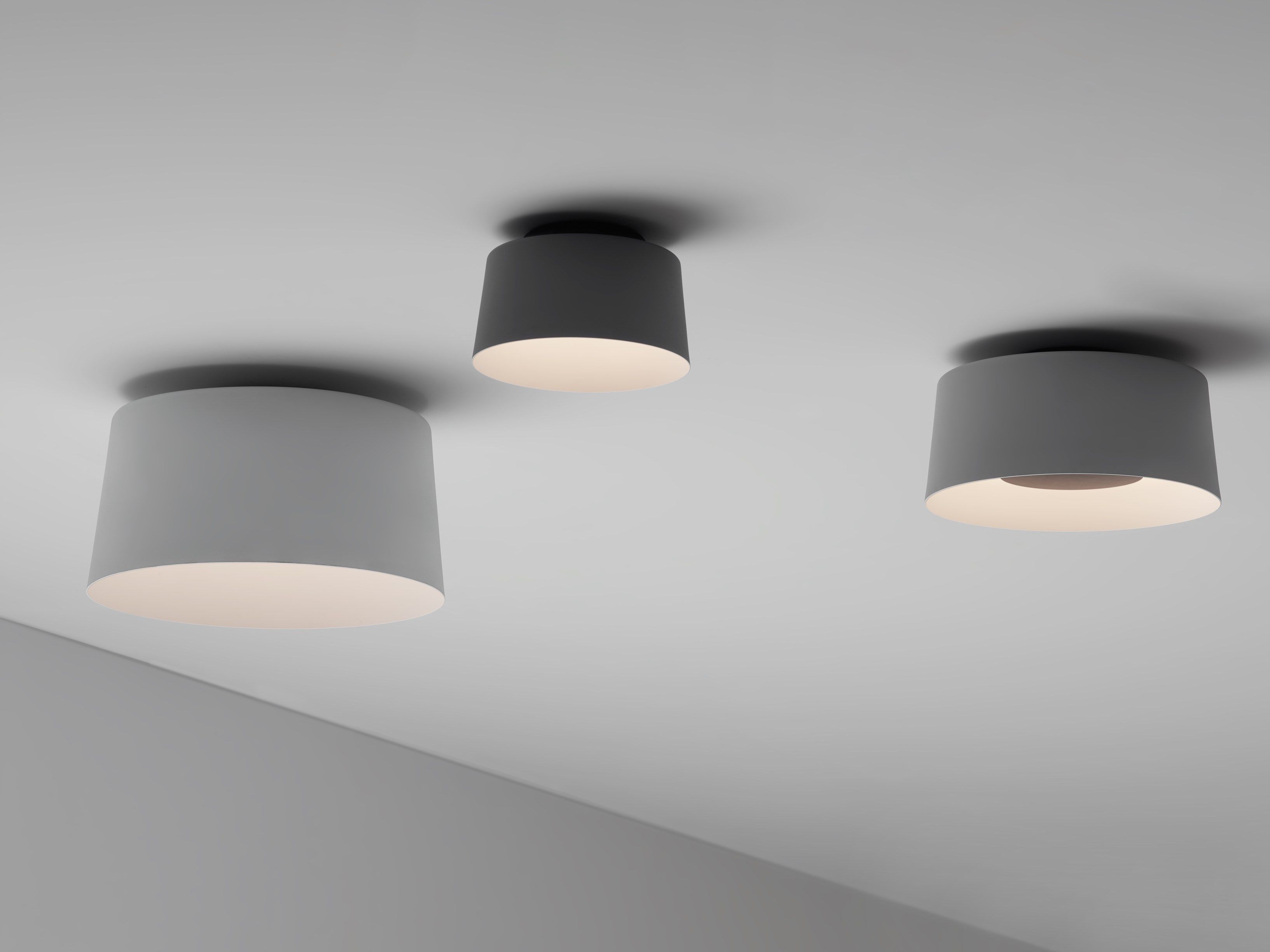 Алюминиевый светодиодный потолочный светильник Vibia Tube Free ARCH-00025119 - Вид №2