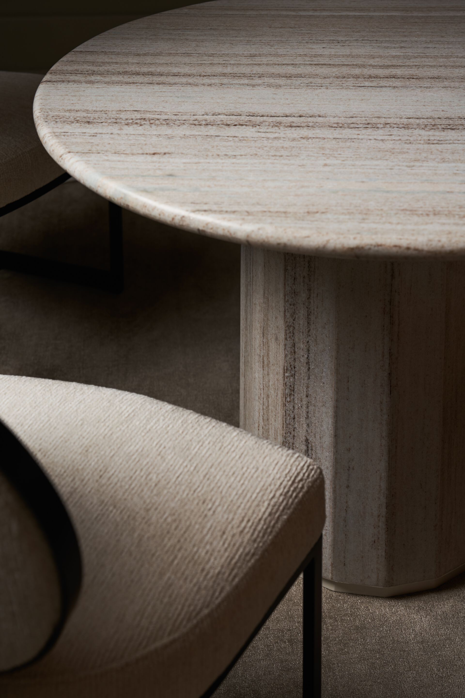 Тканевый стул с подлокотниками Caracole LA LUNE ARCH-00037970 - Вид №1