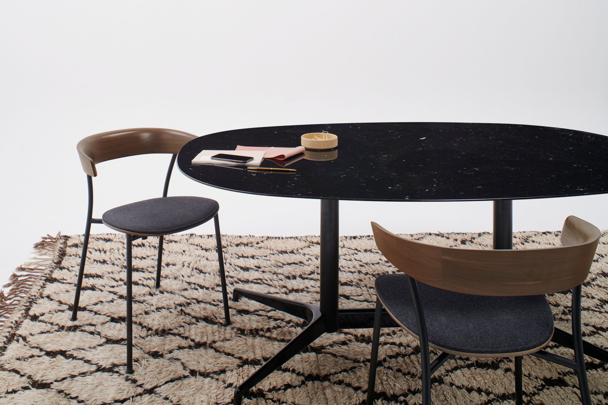 Овальный стол для совещаний с системой люверсов Herman Miller Civic ARCH-00081970 - Вид №5