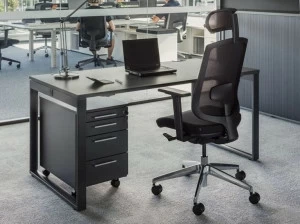 MDD Прямоугольный рабочий стол Yan