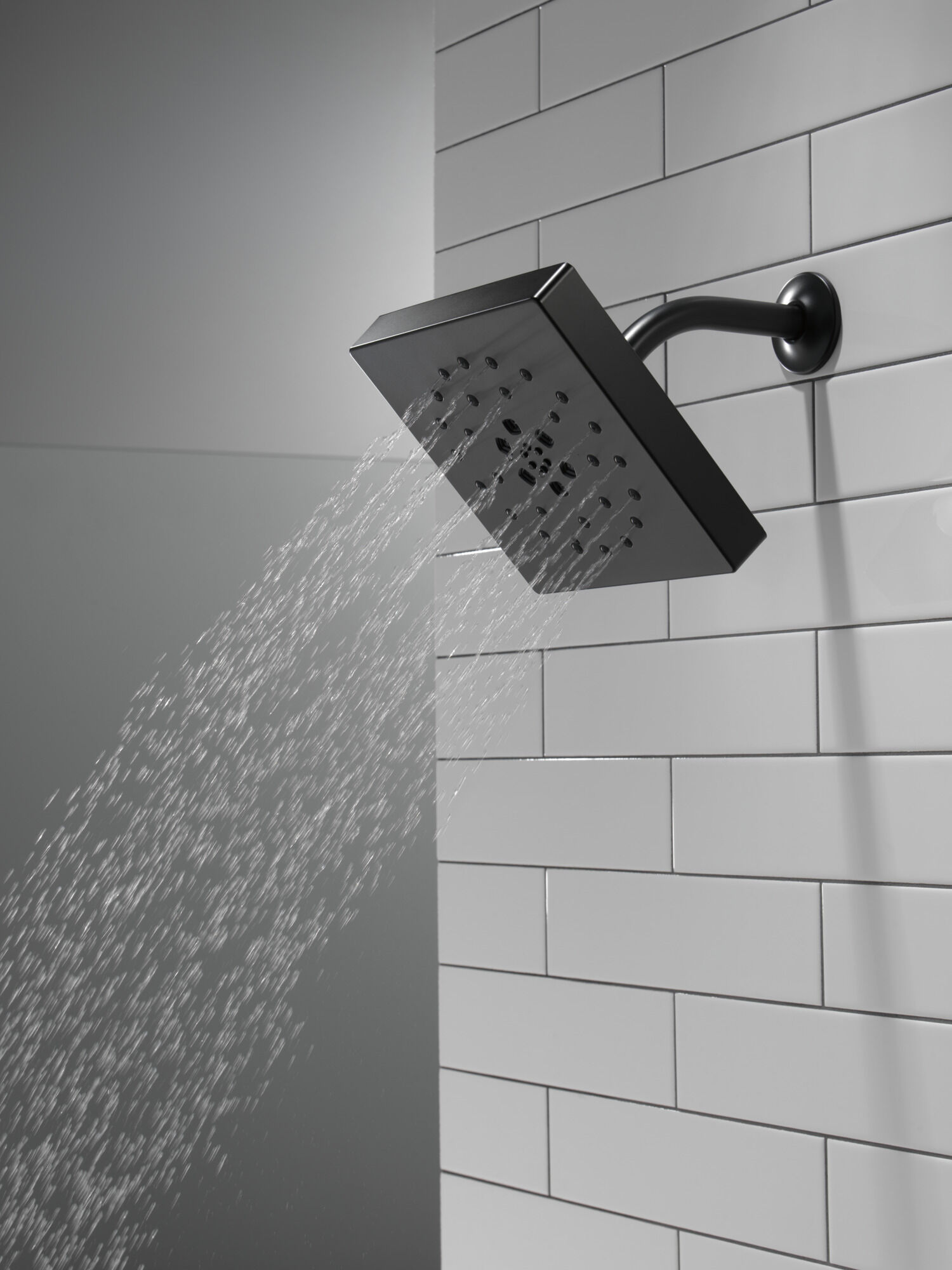 52484-BL H2Okinetic® 4-х позиционная душевая лейка с UltraSoak ™ Delta Faucet DELTA Матовый черный - Вид №4