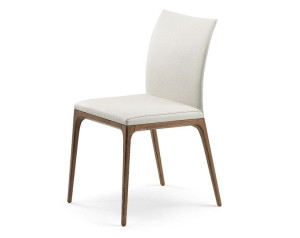 Кожаный мягкий стул