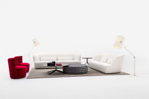 Круглый журнальный столик из алюминия и дерева