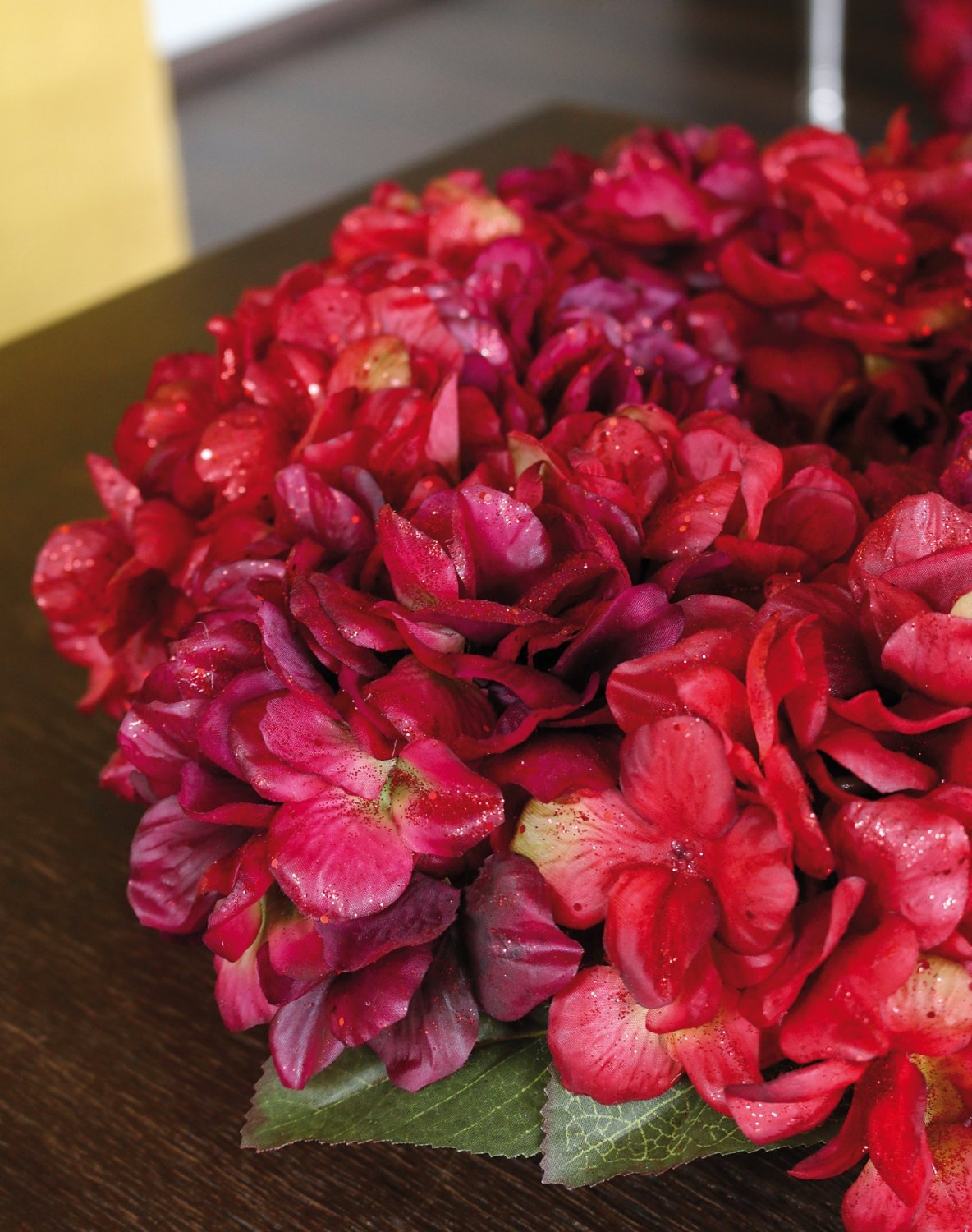 2009 432 a3 Искусственный венок из гортензии с глиттером, Ø 40 см, бордово-золотой H-andreas  - Вид №1