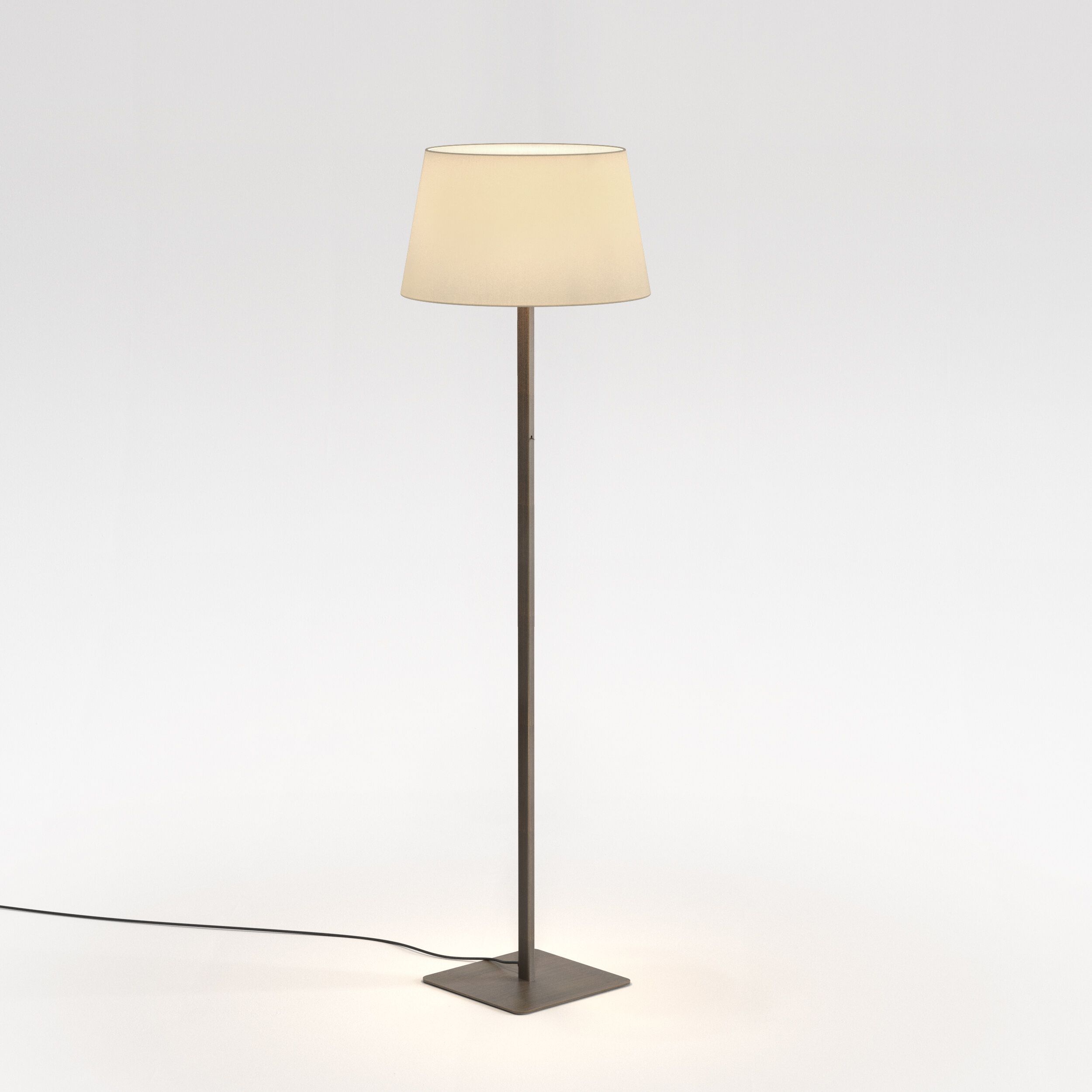 Стальной торшер Astro Lighting Beaumont ARCH-00098440 - Вид №1