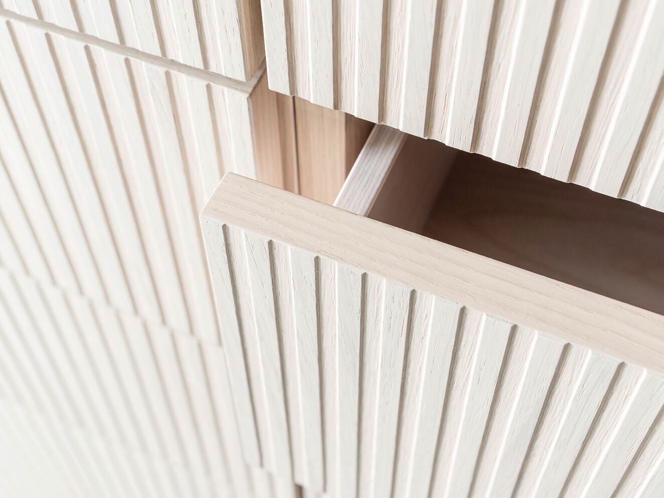 Витрина со встроенным освещением Sudbrock Möbelhandwerk куб ARCH-00109853 - Вид №4