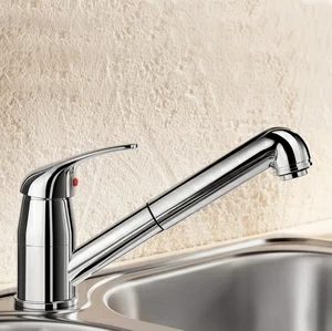 Смеситель для кухни DARAS с выдвижным изливом 524190