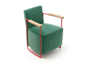 Стальное кресло с подлокотниками