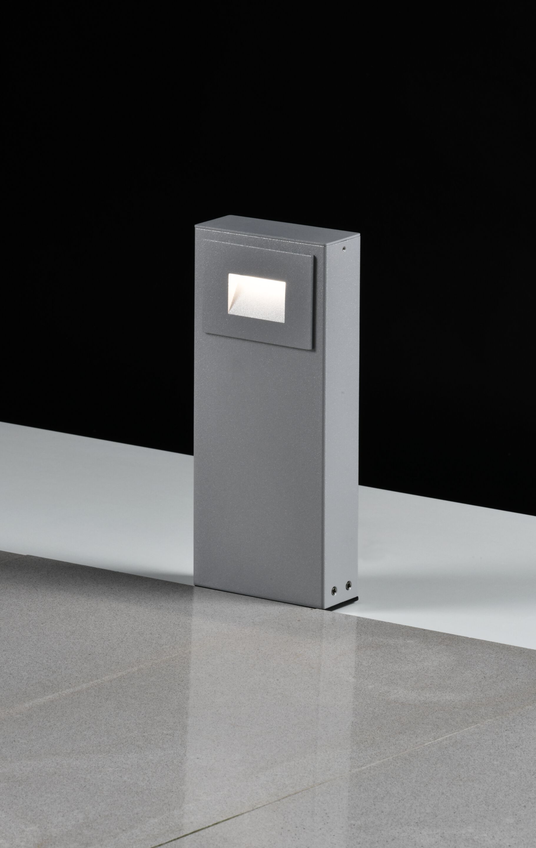 Открытый алюминиевый светодиодный маркер PERFORMANCE iN LIGHTING Insert+ ARCH-00135322 - Вид №1