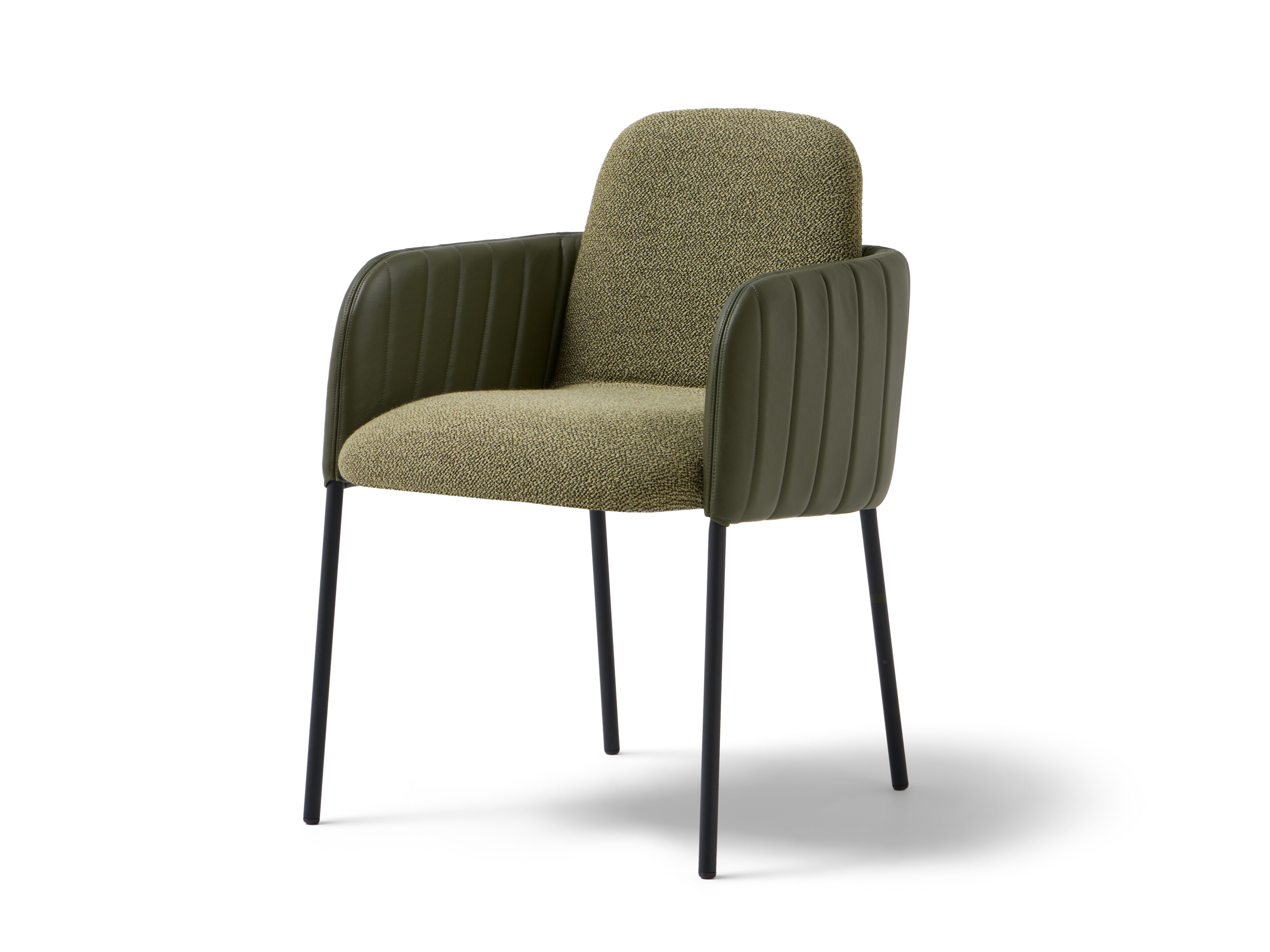 Стул из ткани и кожи с подлокотниками MOBLIBERICA Nai ARCH-00075361