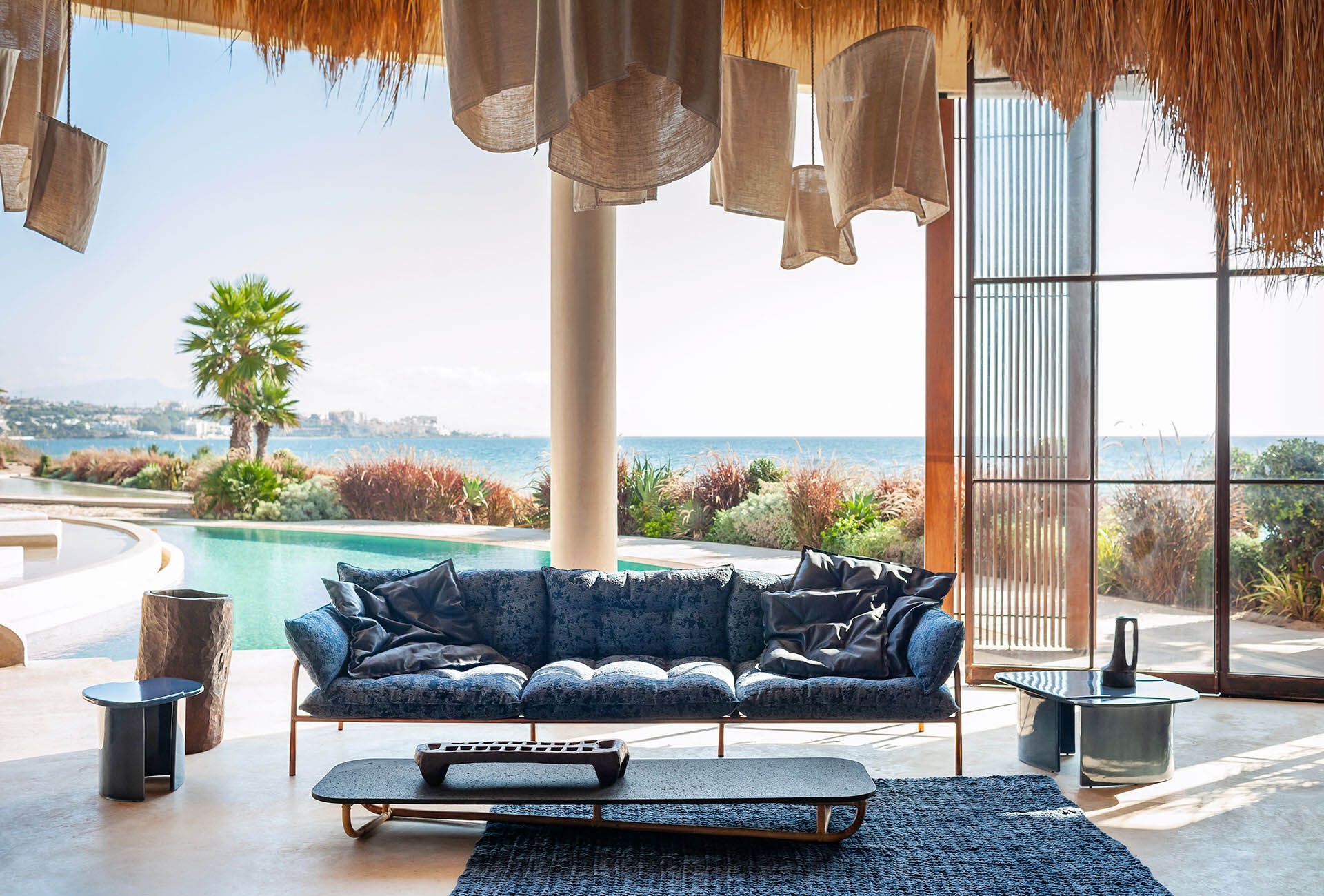 Напольный ковер из полиэтилена ручной работы Baxter KODARI ARCH-00031844 - Вид №1