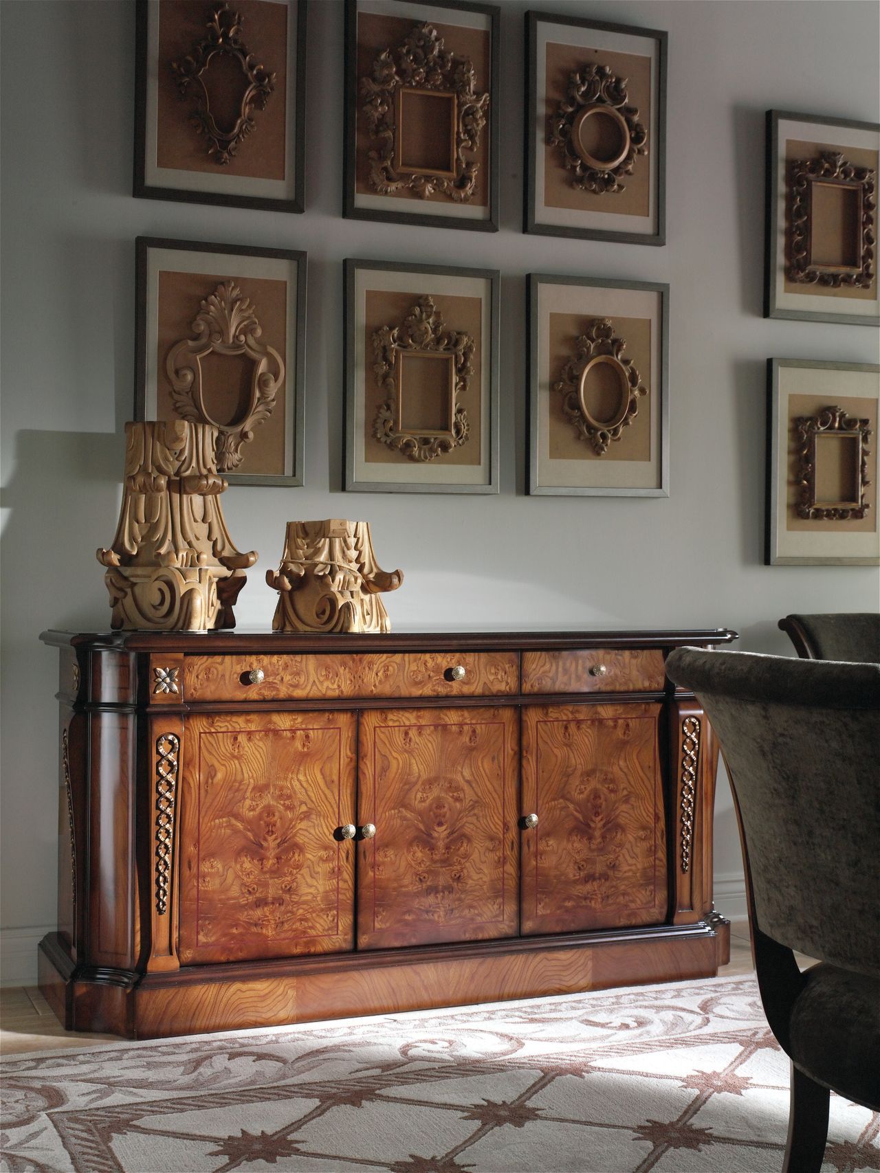 Деревянный шкаф с распашными дверцами и ящиками Hurtado Traditional ARCH-00090336 - Вид №5