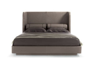 Кожаная мягкая кровать