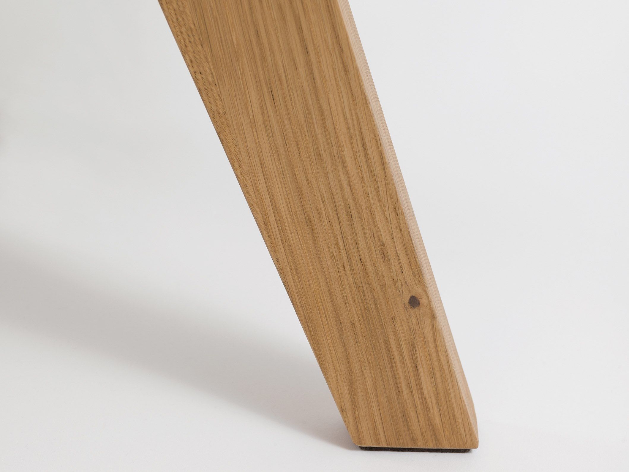 Круглый обеденный стол из массива дерева ZEITRAUM ужин ARCH-00076024 - Вид №10