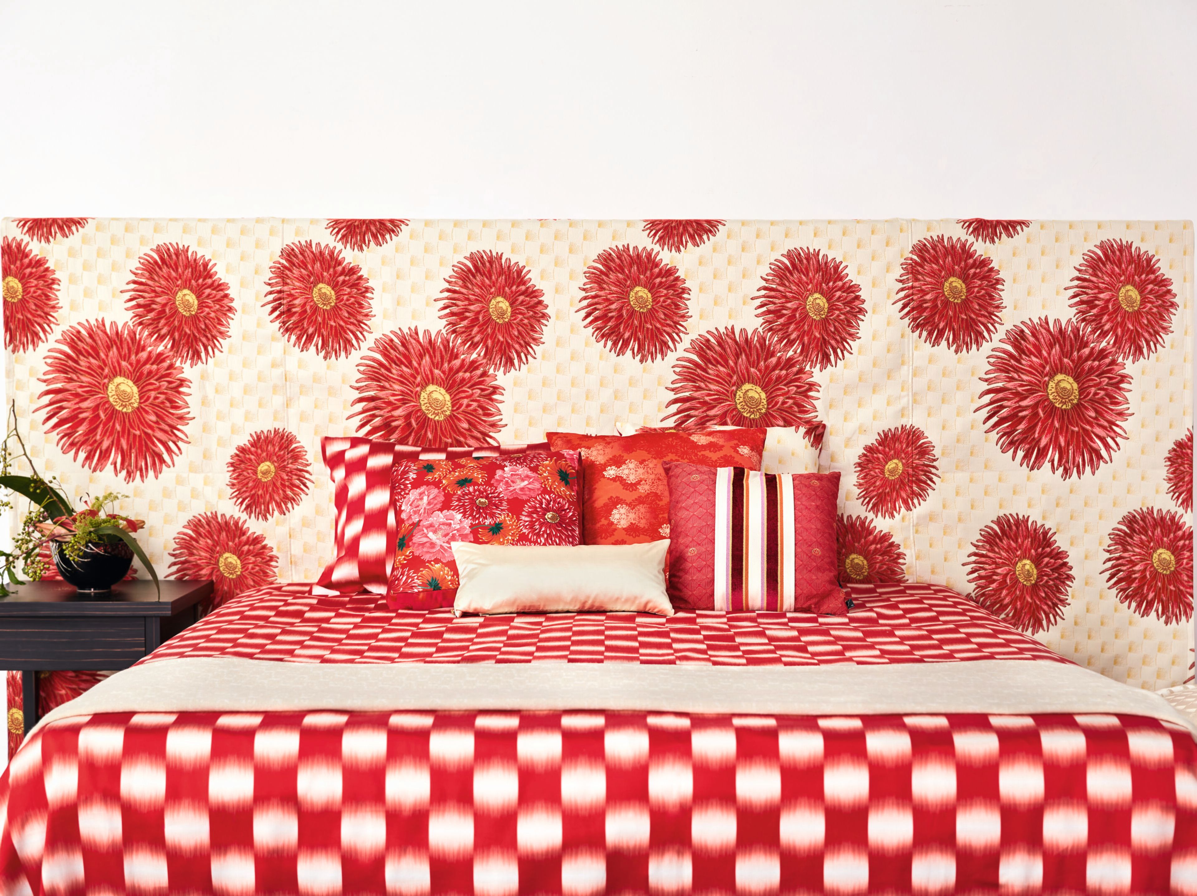 Квадратная подушка из ткани K-3 Maiko ARCH-00075403 - Вид №3