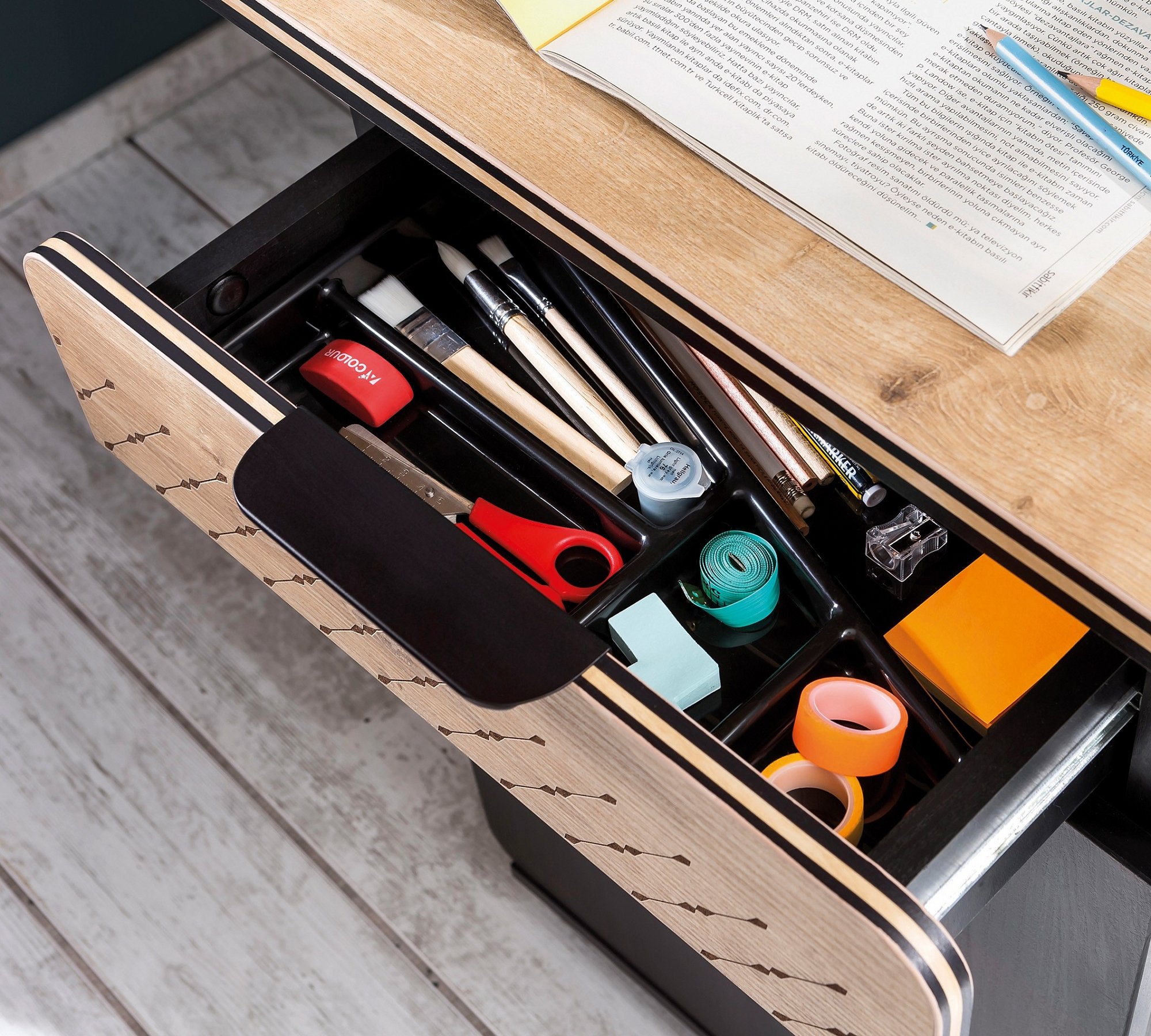 Тумбочка узкая черная с дверцей Black CILEK BLACK 00-3832582 Черный Santreyd - Вид №2