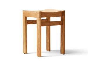 Дубовый табурет