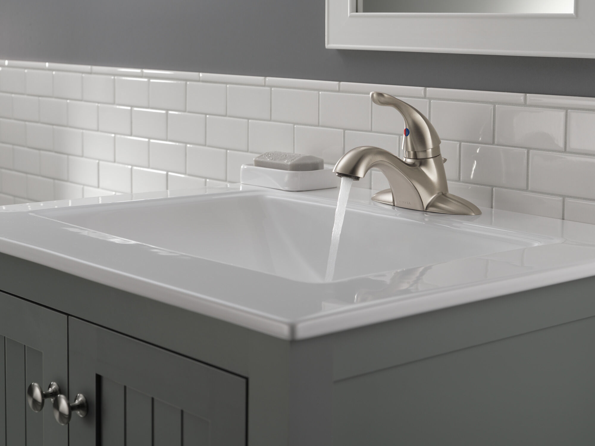 520-SSMPU-DST Смеситель для ванной комнаты с одной ручкой Delta Faucet Classic Нержавеющая сталь - Вид №1
