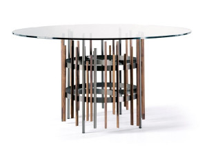 Круглый обеденный стол