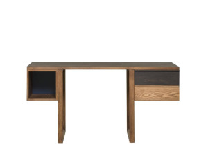 Деревянный прямоугольный стол с ящиками