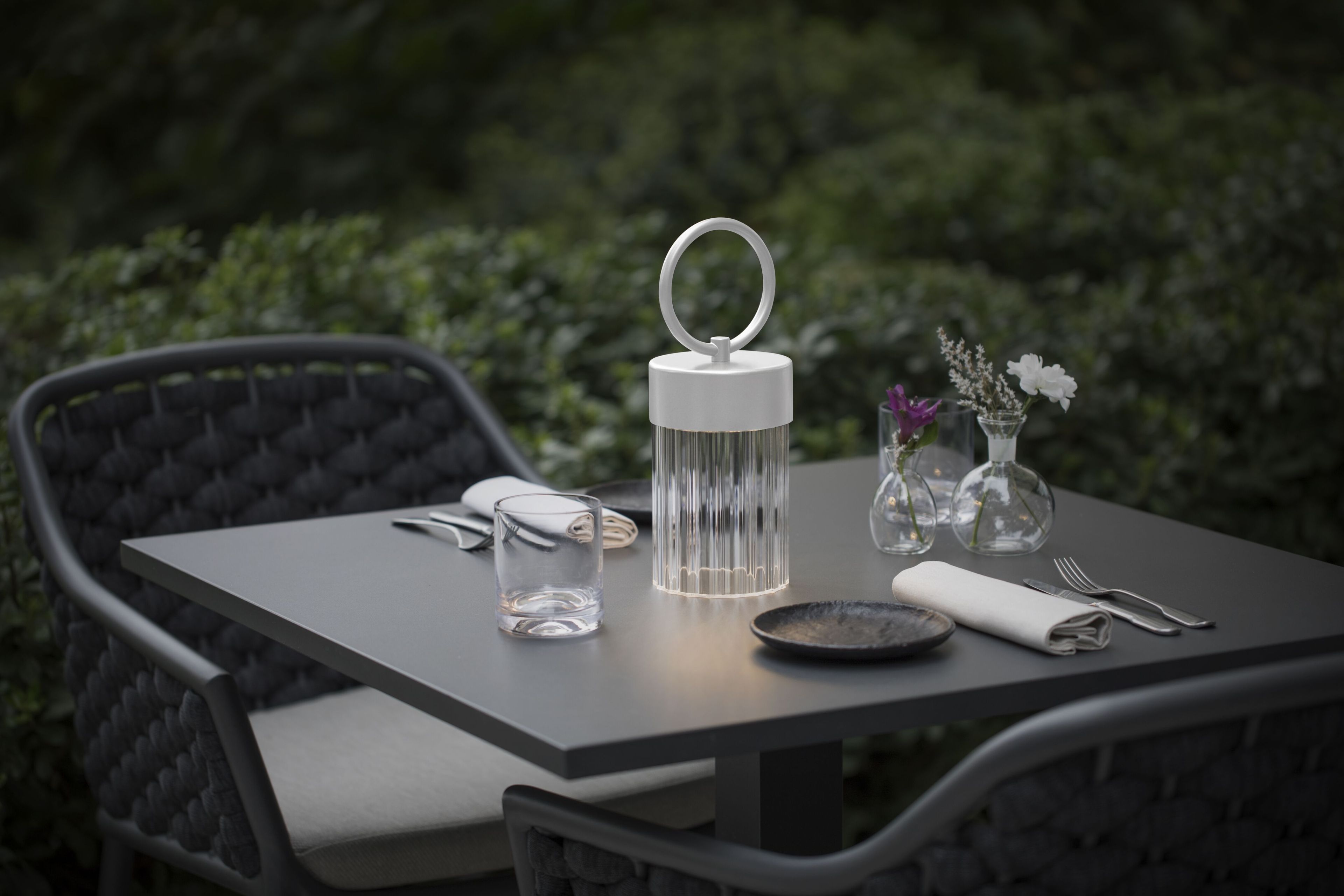 Светодиодная настольная лампа из плексигласа® с USB-зарядкой Contardi CLARETTA ARCH-00101103 - Вид №11